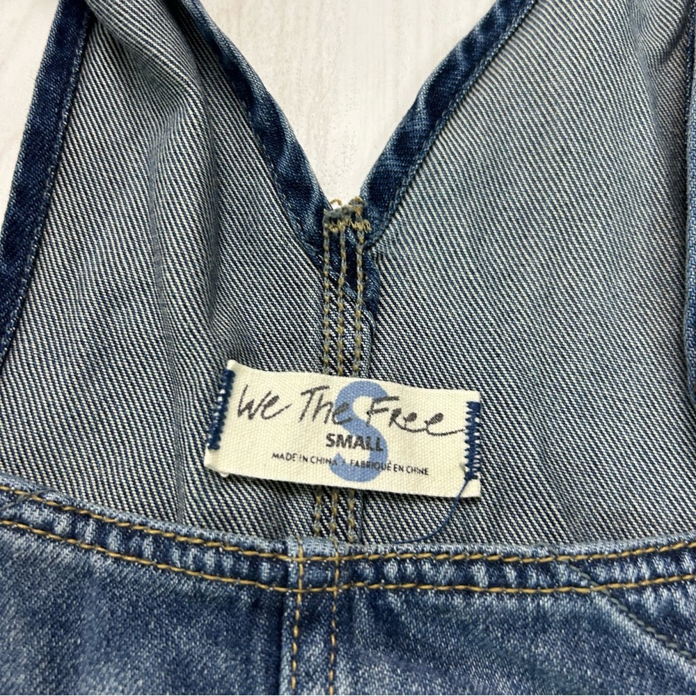 We the Free Free People Medium Wash Denim Mini Dress Overalls Style Size Small - Picture 4 of 6